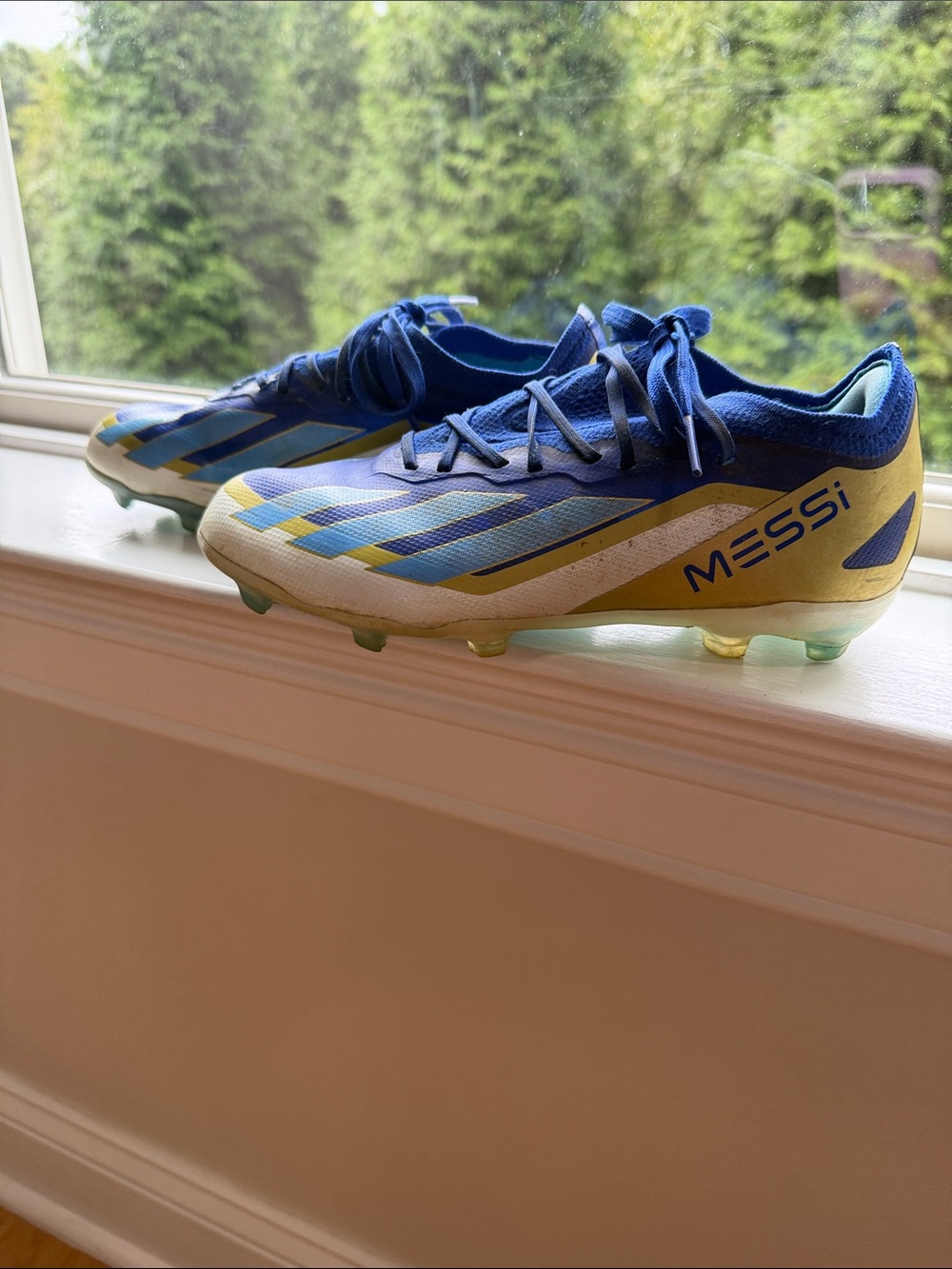 Boys Messi cleats